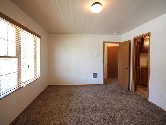 3rd image of 1821 187th Street Ct E
