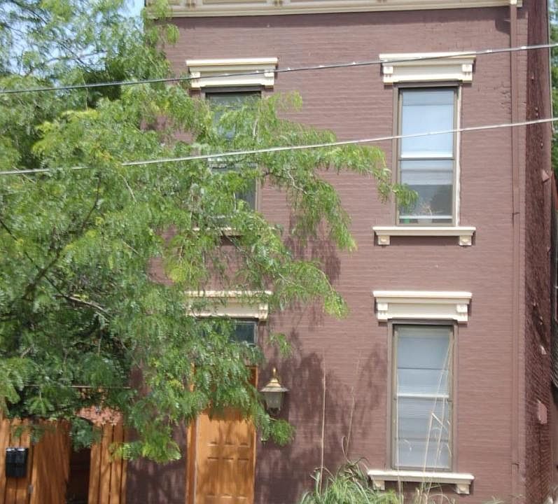 1st image of 2409 Vine St #1