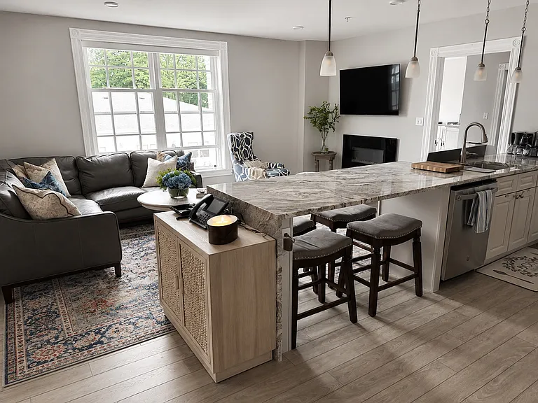 340 Winter St #206 — Photo 3