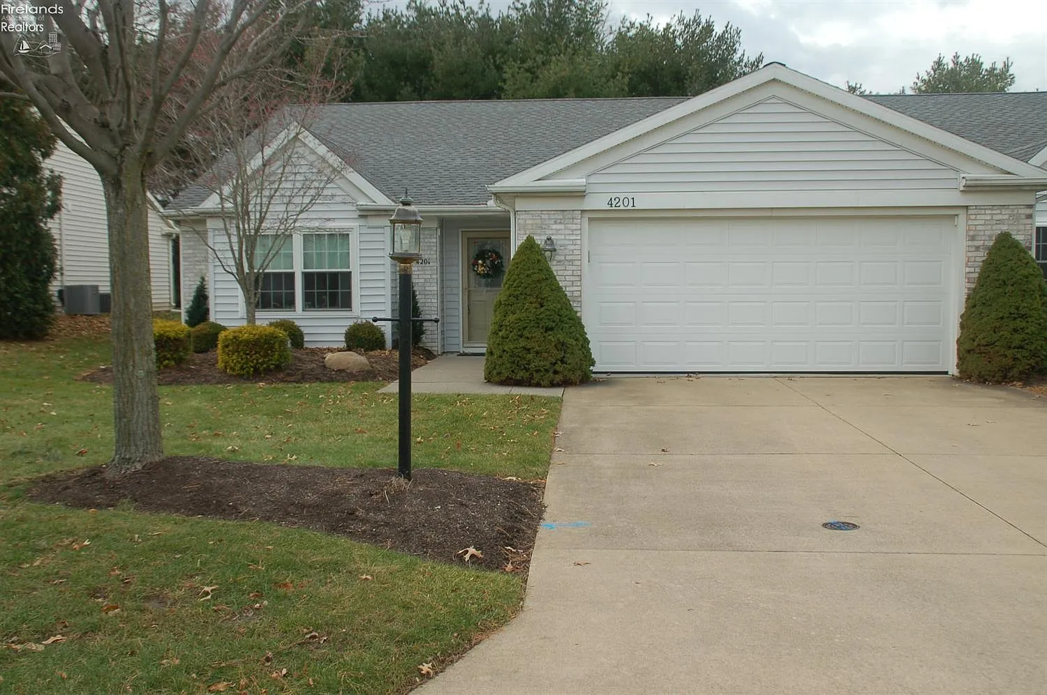 4201 Greenfield Dr photo 1