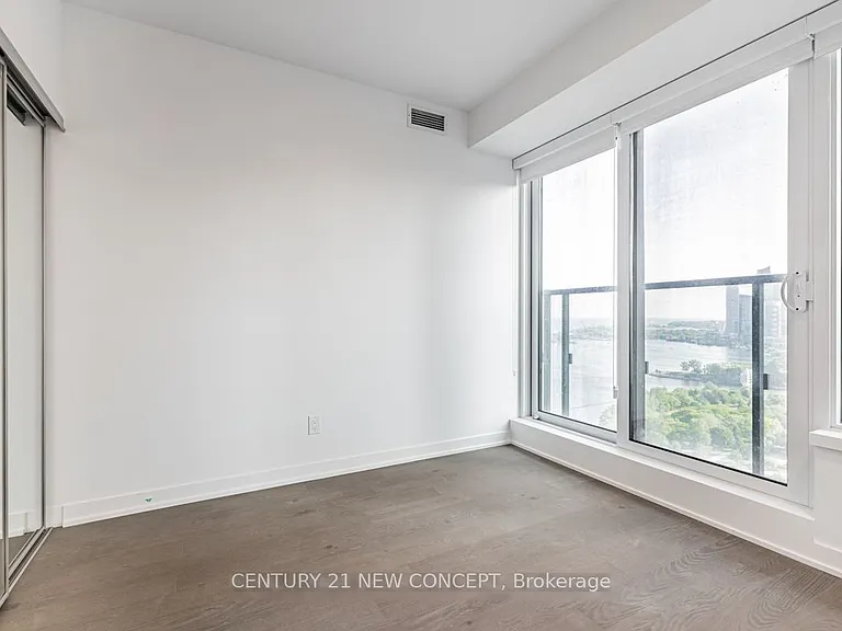 1926 A Lake Shore Blvd W #3010 — Photo 20