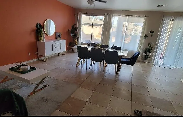 3205 W Pleasant Ln — Photo 5