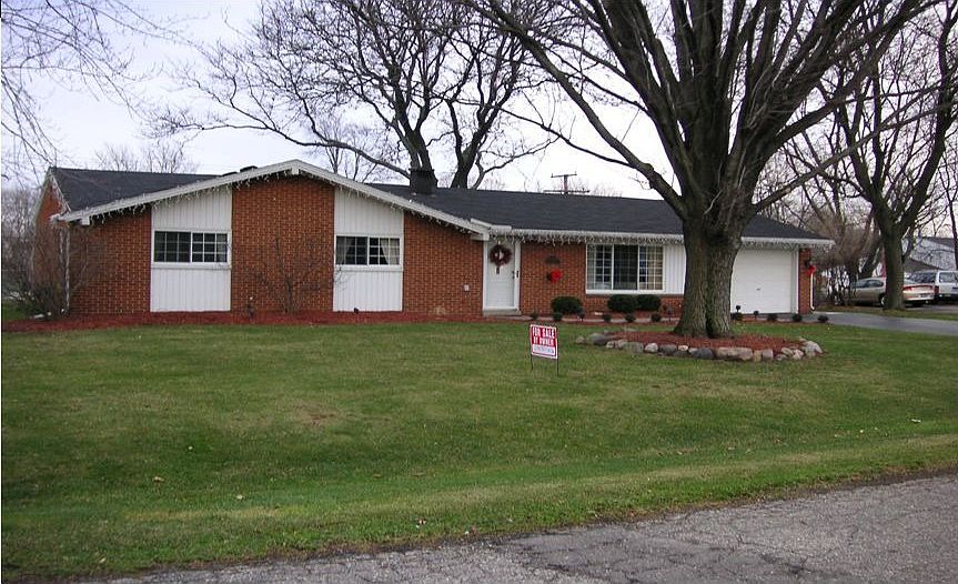 1st image of 23720 Maude Lea Cir