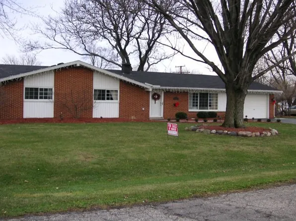 23720 Maude Lea Cir, Novi, MI 48375