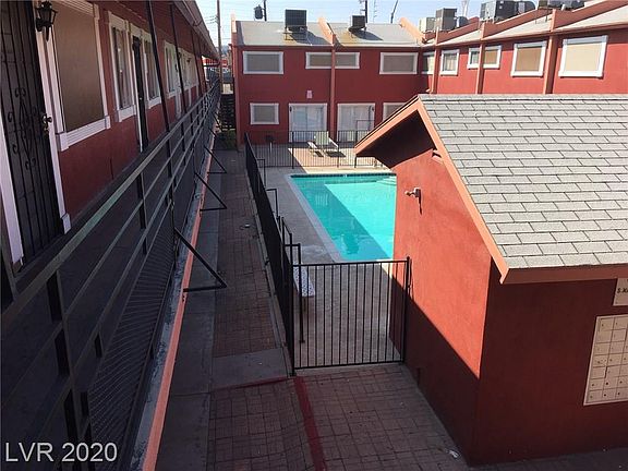 4th image of 521 Maryland Pkwy #21