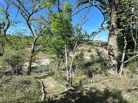5th image of 705 Elbel Bend