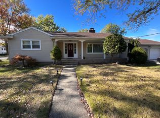 879 Grove Ave, Edison, NJ 08820