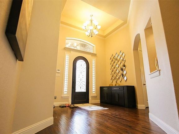 4th image of 5709 Sicily Way