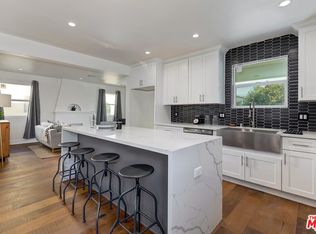 2907 S Rimpau Blvd, Los Angeles, CA 90016