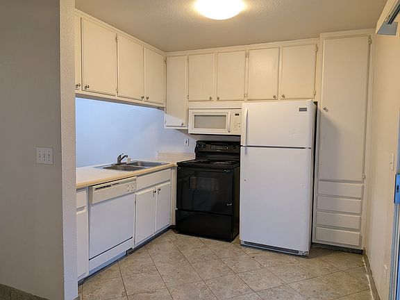 3rd image of 4781 N Polk Ave APT 135