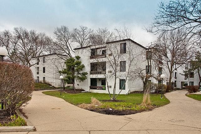 1st image of 330 W Miner St APT 3C