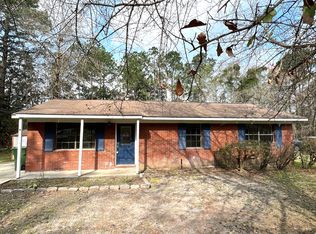 1097 Live Oak Dr, Hinesville, GA 31313