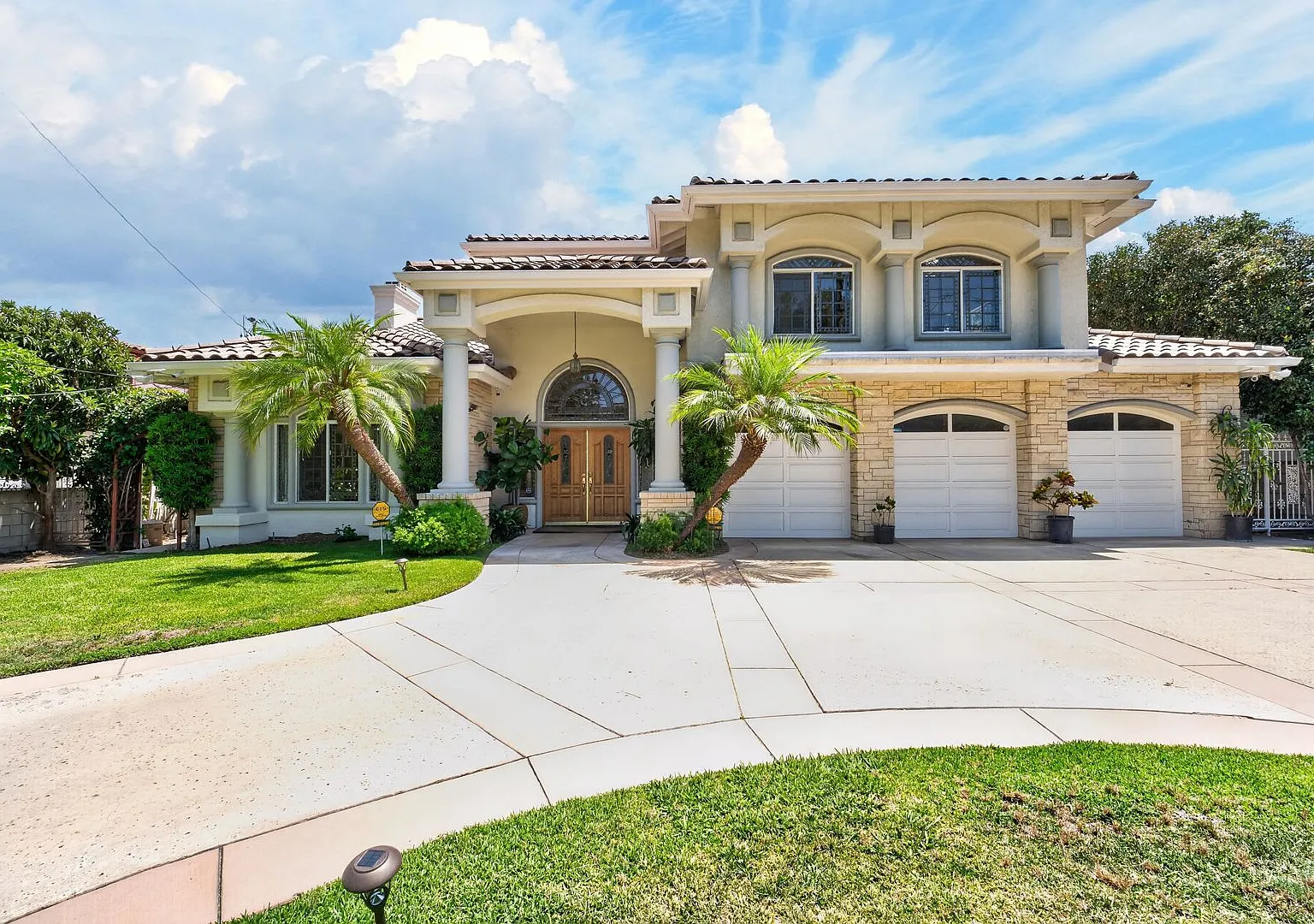 Executive Furnished Estate Home in Prestigious West Arcadia — Photo 1
