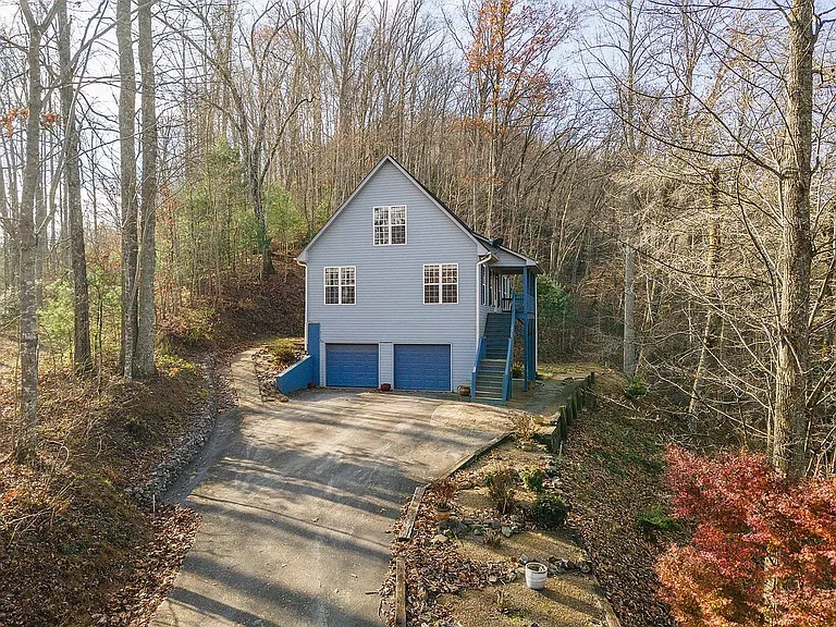 781 Parker Farm Rd — Photo 2