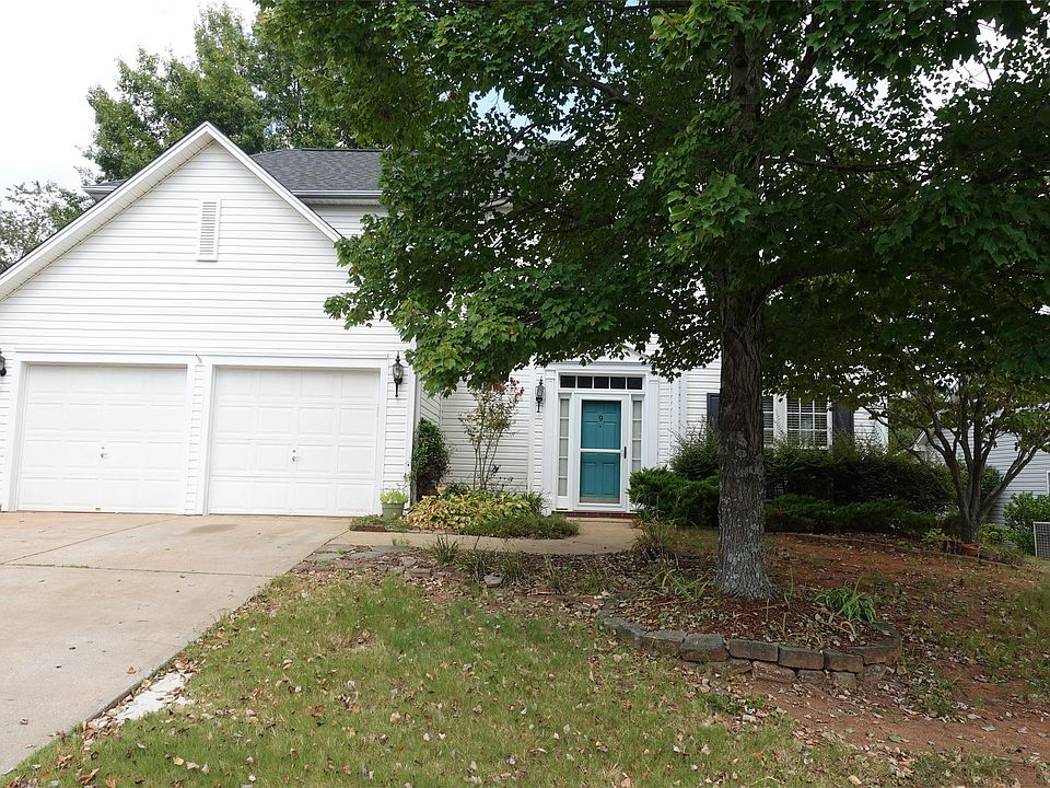 1st image of 9 Birkdale Dr