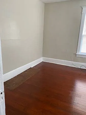 623 Elm Ave SW #A — Photo 2