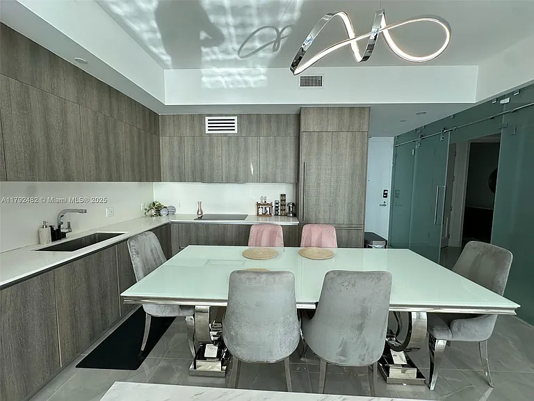 17550 Collins Ave #902 — Photo 32
