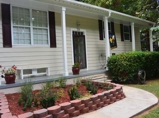 3291 Pin Oak Cir, Atlanta, GA 30340