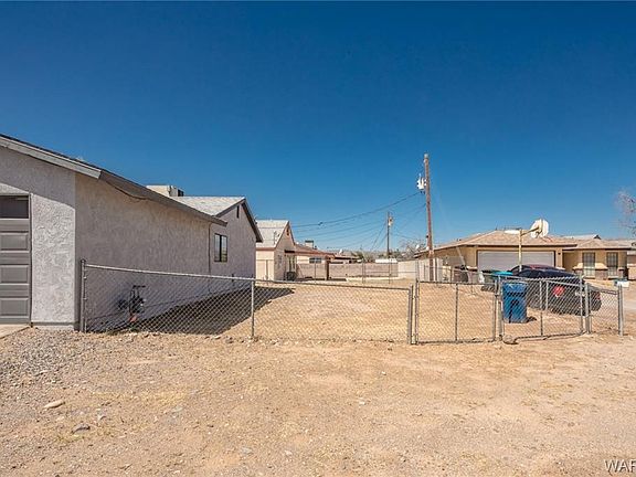 4th image of 1115 Chaparral Dr