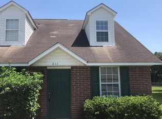 211 Saint Charles Pl, Saint Marys, GA 31558