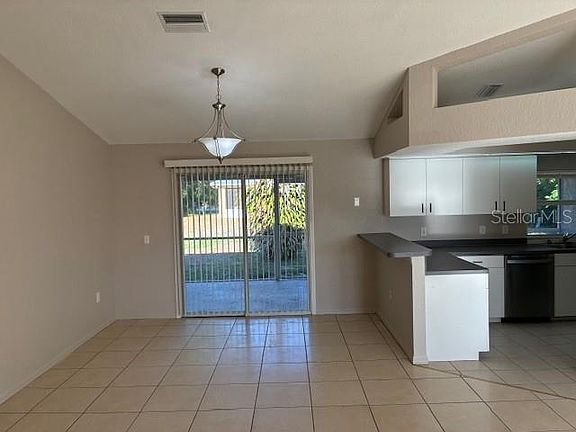 4th image of 2923 Hopwood Rd