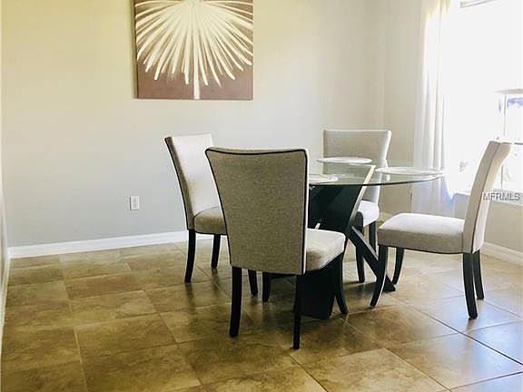 5th image of 31 Catalina Ct