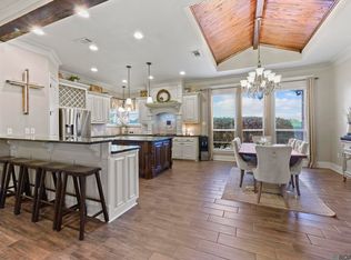 42301 Devall Rd, Prairieville, LA 70769