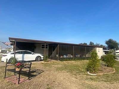 2nd image of 1008 Oak Leaf Ln Lot 37