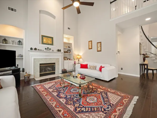 2716 Brookwood Dr, Flower Mound, TX 75028