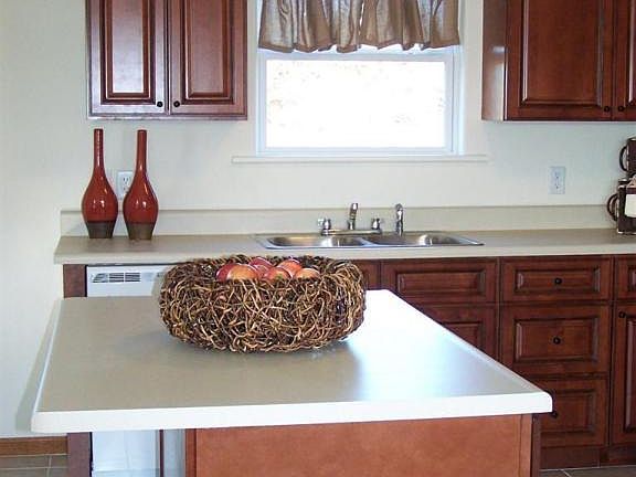 5th image of 21515 University Dr #A