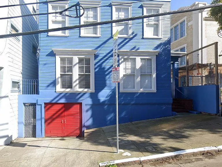 1572 Washington St — Photo 1