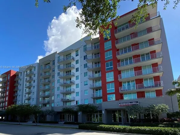 7875 NW 107th Ave APT 517, Doral, FL 33178