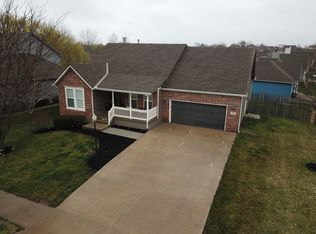 4321 SW Flintrock Dr, Lees Summit, MO 64082
