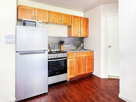 2nd image of 162 E 2nd St APT B