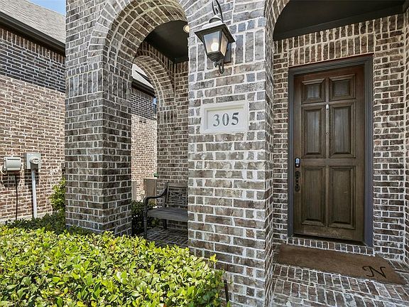4th image of 305 Palamedes St