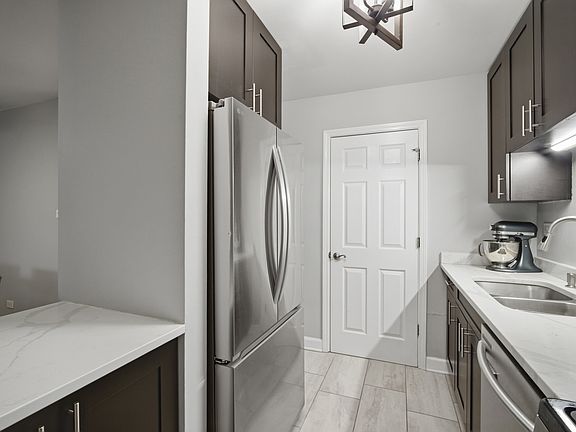 3rd image of 500 N Wilke Rd APT 105
