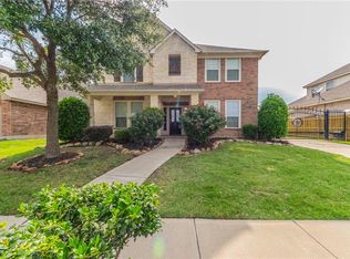 10329 Fossil Valley Dr, Fort Worth, TX 76131