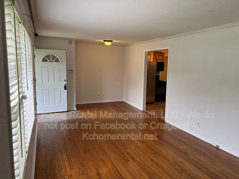 2 bed, 1.0 bath, 1008 sqft, $1,695 — Photo 4
