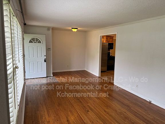 4th image of 6943 Walmer St