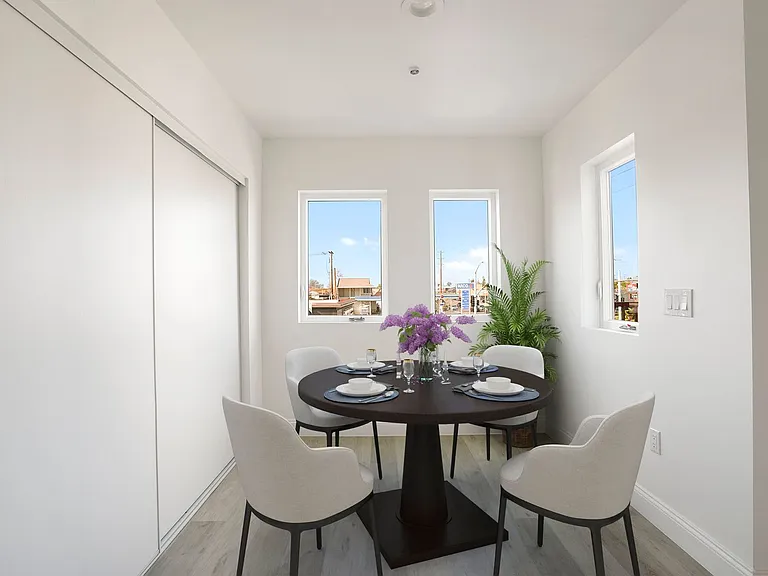 Highland Pacifica Apartments — Photo 2