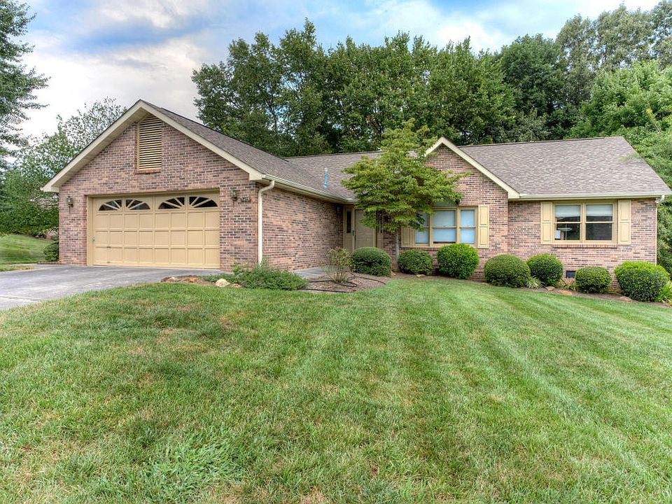 1st image of 3533 Greywolfe Dr