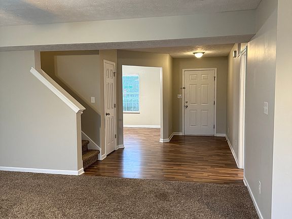 5th image of 950 Denton Ct