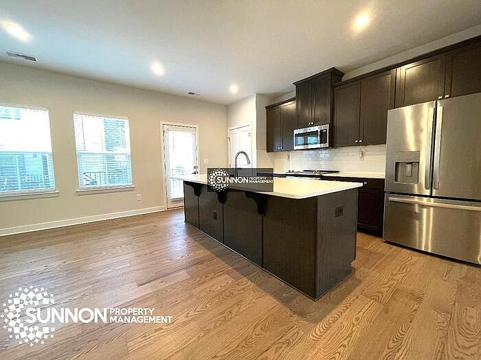 669 Uwharrie River Rd, Charlotte, NC 28211 Zillow