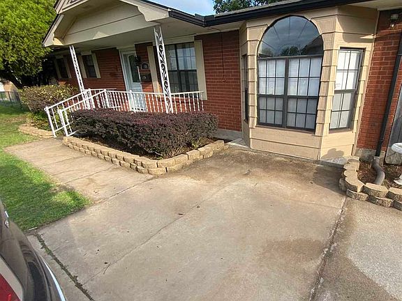 2nd image of 5306 NW Ash Ave