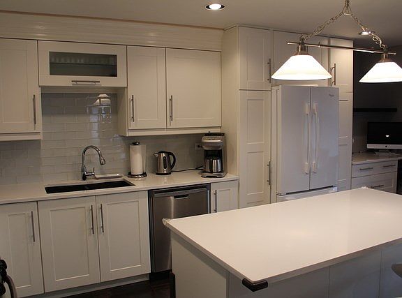 3rd image of 6460 W Belle Plaine Ave APT 506