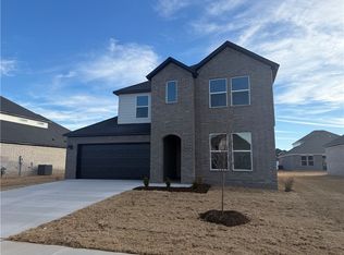 2431 Max Ave, Centerton, AR 72713