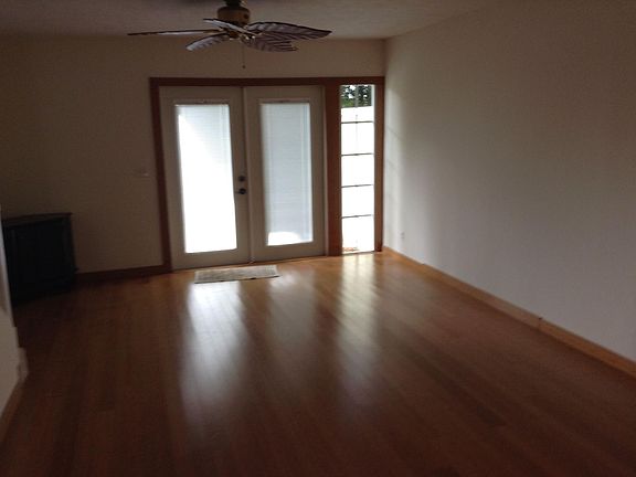 5th image of 6327 Riverwalk Ln Unit 2