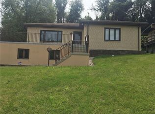 311 McMahon Dr, Irwin, PA 15642