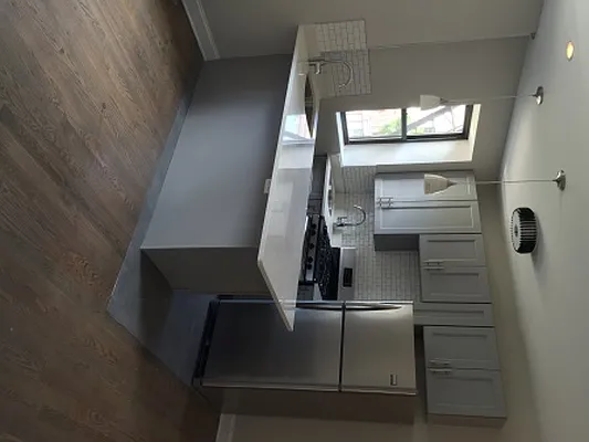 Rented by Mdays Realty | media 27