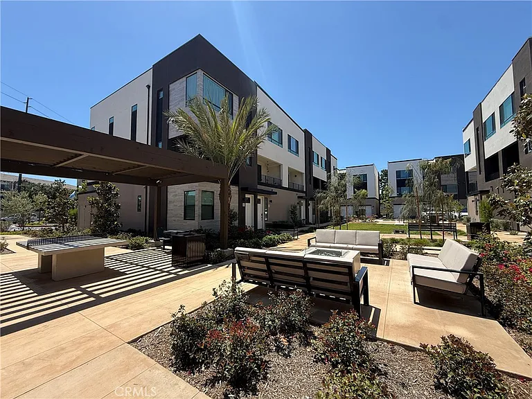 35 Bigsby Dr — Photo 24